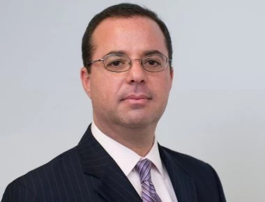 Ο Πίτερ Σπίγκελ ρίχνει τα «βέλη» του στον Τσίπρα μέσω tweet- Δεν πείθεται ότι δεν θα γίνουν τελικά πρόωρες εκλογές